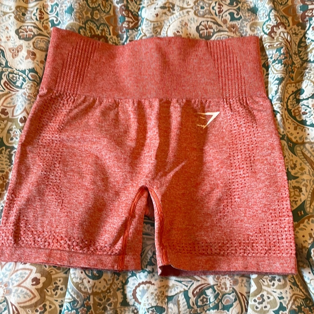 Gymshark vital short more of a coral
